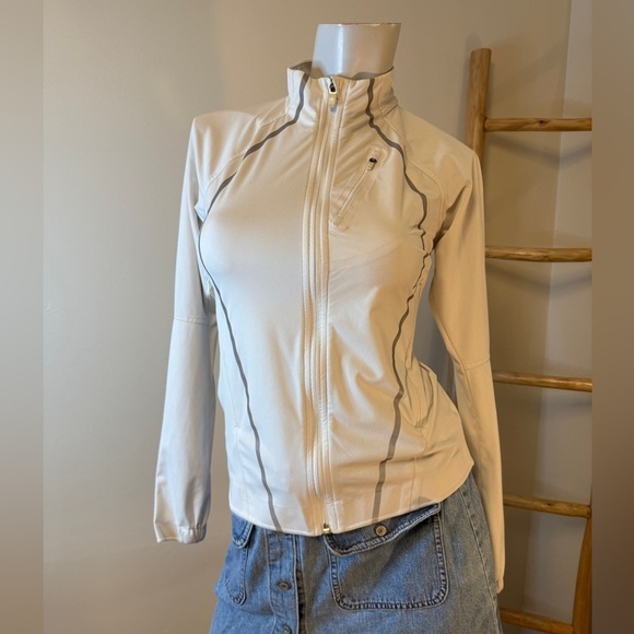 Athleta Jackets & Blazers - Athleta FrontRunner Jacket XXS Light Grey Reflector